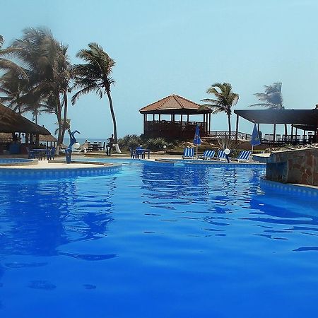 Ramada Resort Accra Extérieur photo