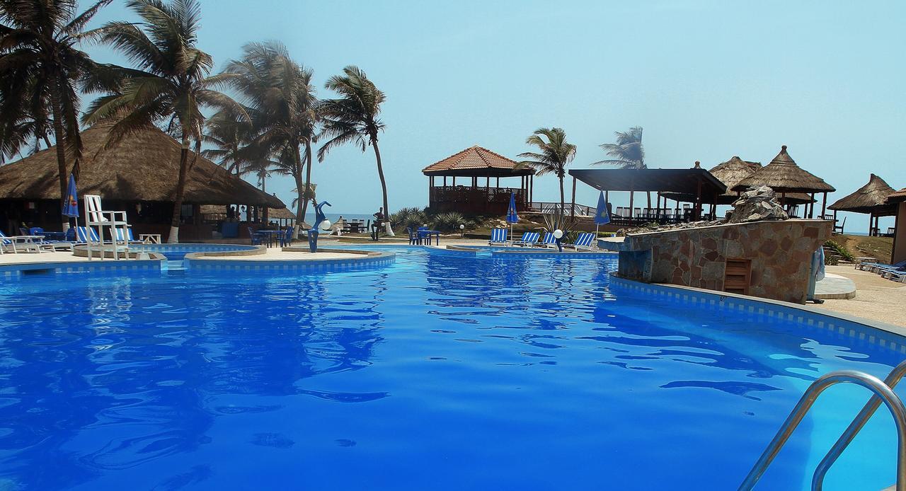 Ramada Resort Accra Extérieur photo