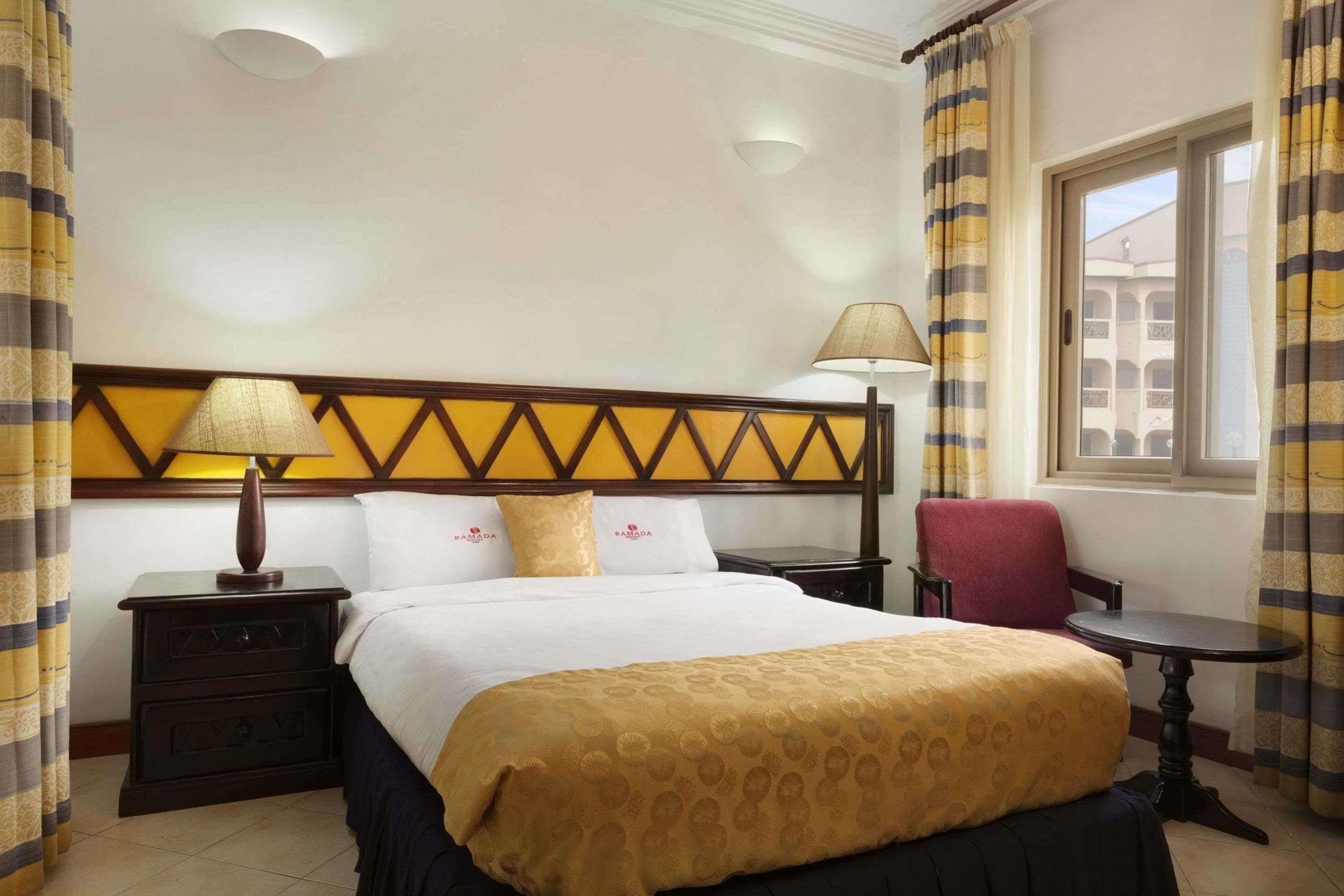 Ramada Resort Accra Extérieur photo