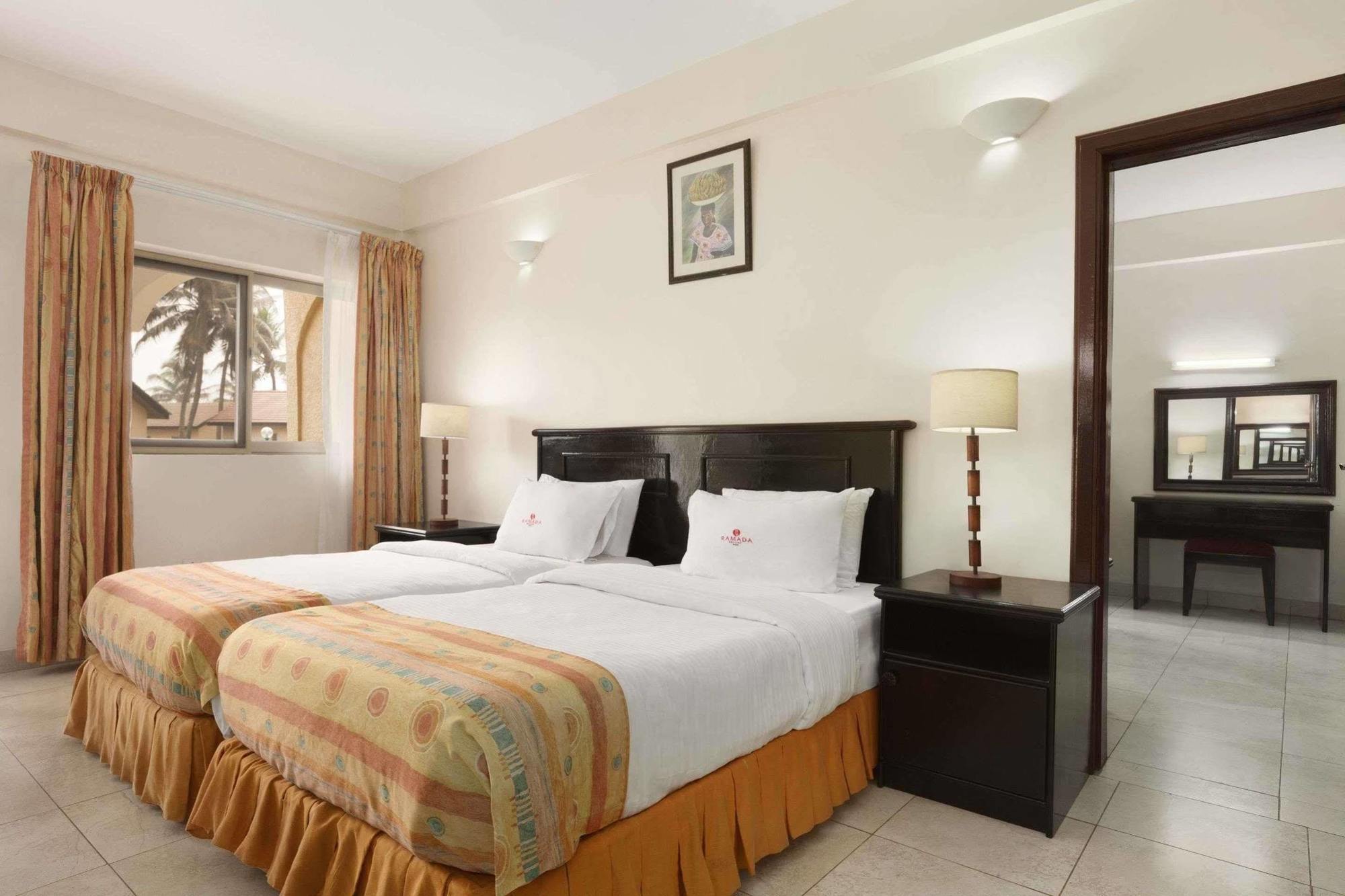 Ramada Resort Accra Extérieur photo